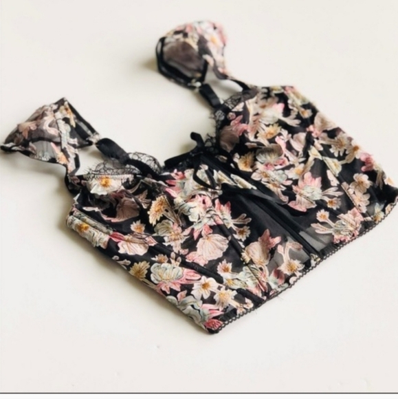 Victoria's Secret SET - Dream Angels Floral Mesh - Bustier & Thong - 34D and L - Picture 2 of 8